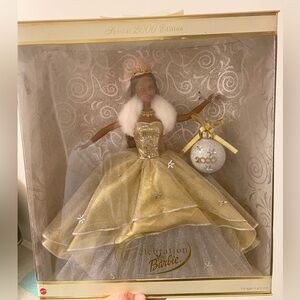 Barbie Celebration 2000 Edition in Gold and White